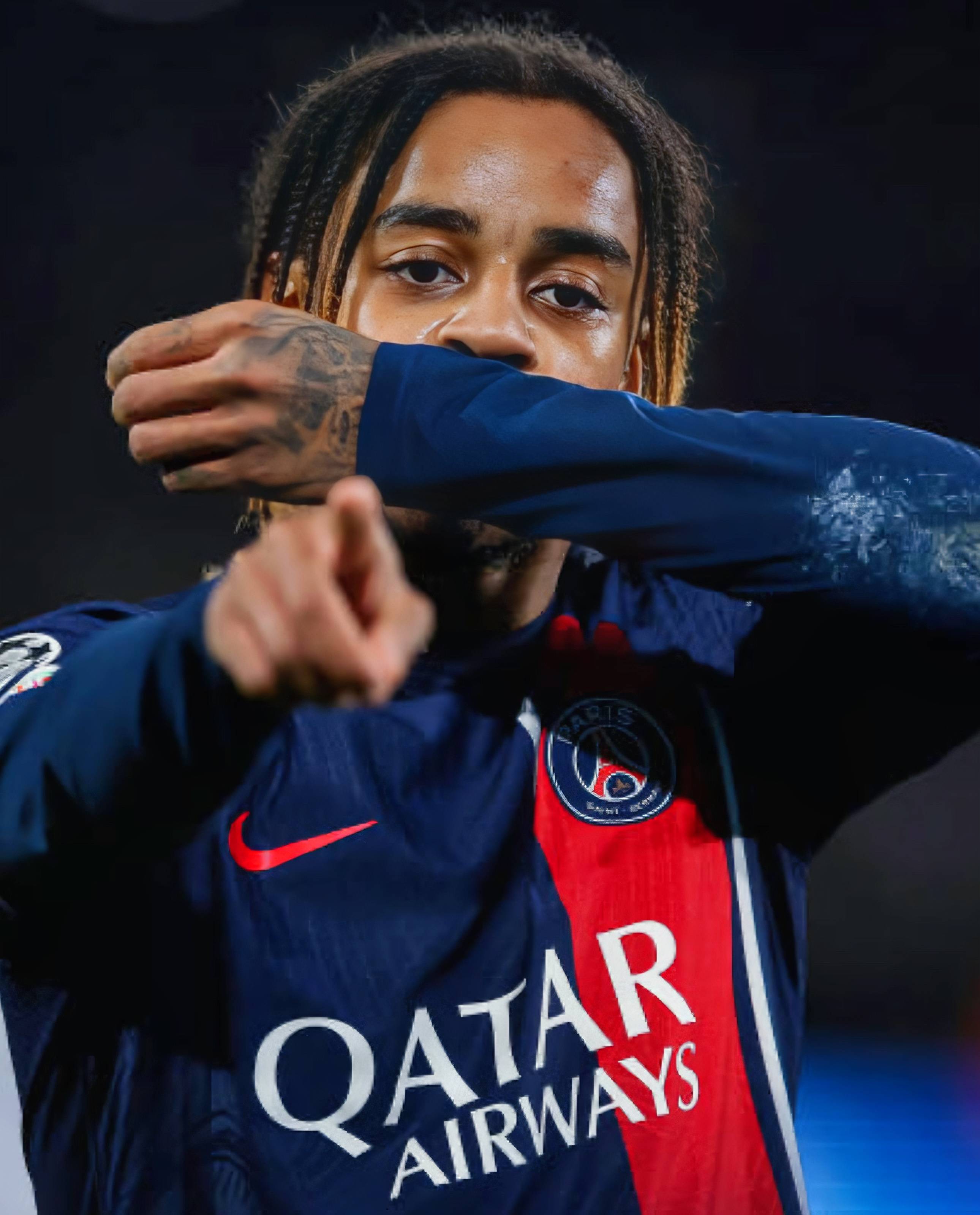 瓦伦西亚训练开放日；赛后内部沟通引欢呼；法甲在即；赛季目标并未改变的简单介绍-九游体育